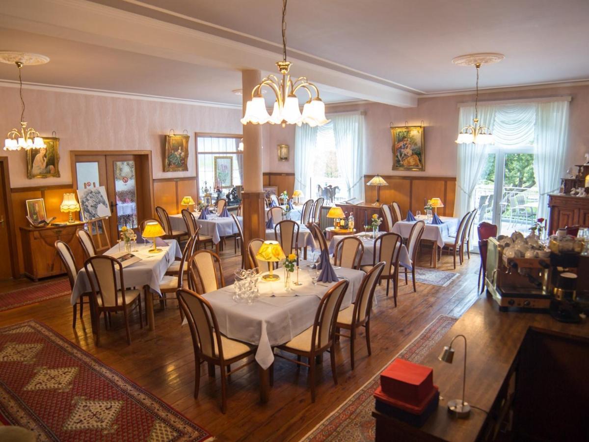Hotel Zur Post - Burg An Der Mosel Екстер'єр фото